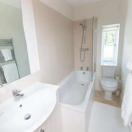 Upper Vobster Farm Apartment Radstock Room photo